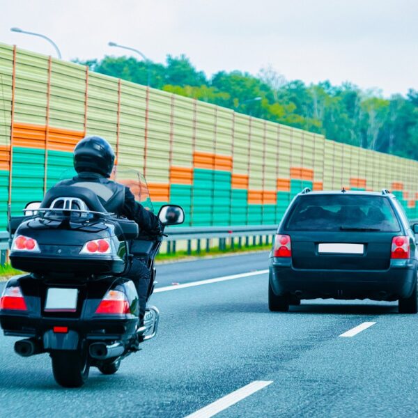 Optymalizacja zużycia paliwa: techniki dla oszczędnych kierowców.