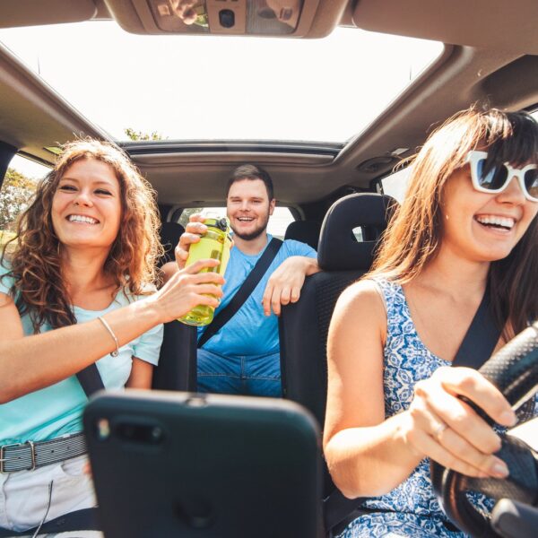 Technologie w autach przyszłości: jakie innowacje czekają na kierowców?